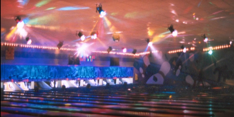 glow bowling