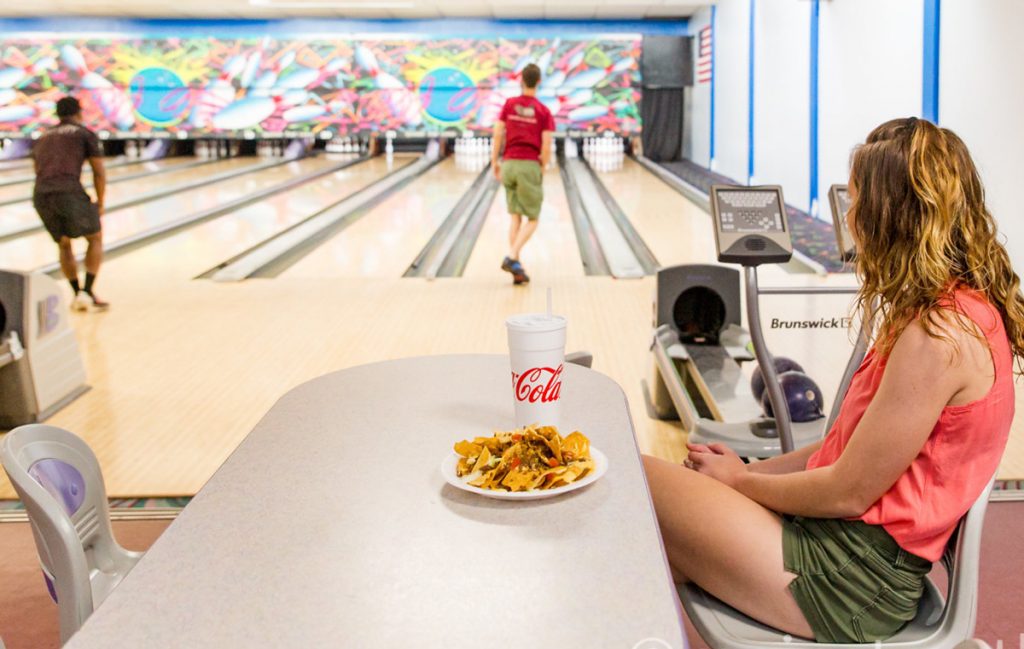 people bowling