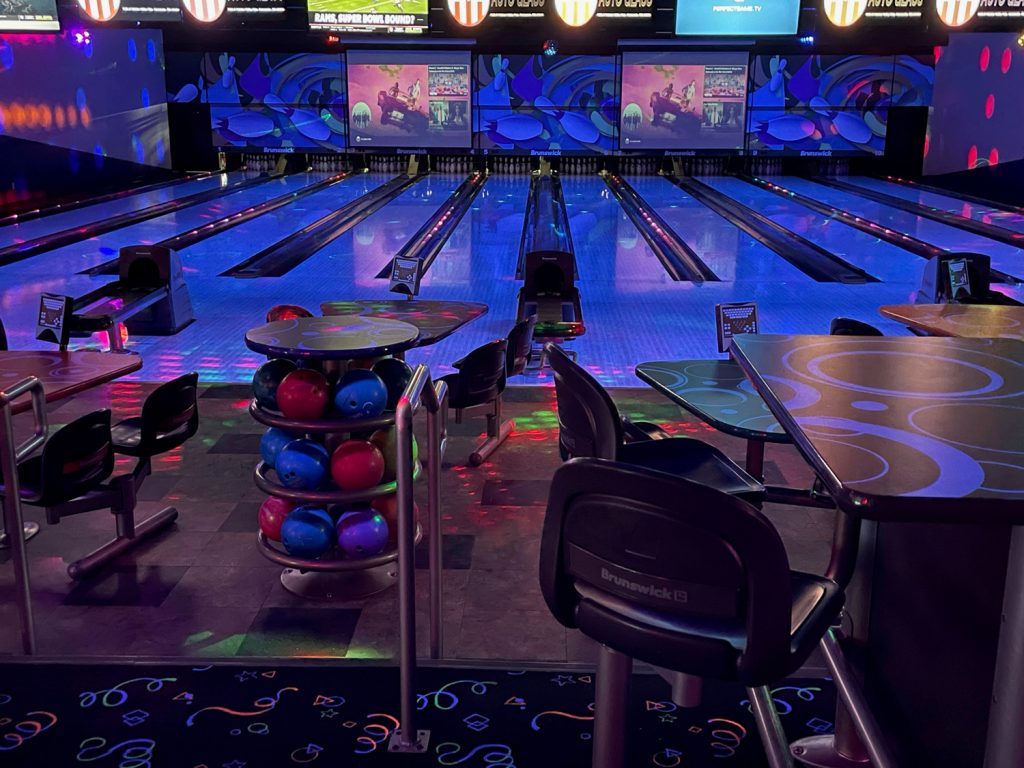 glow bowling