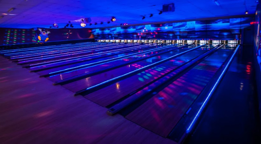 glow bowling